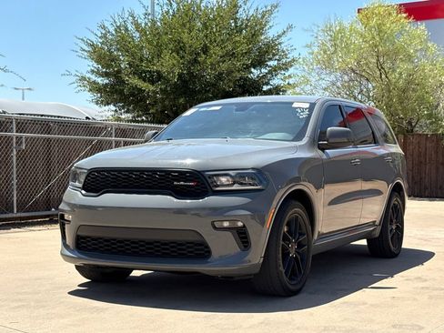 Used 2022 Dodge Durango GT RWD image 3