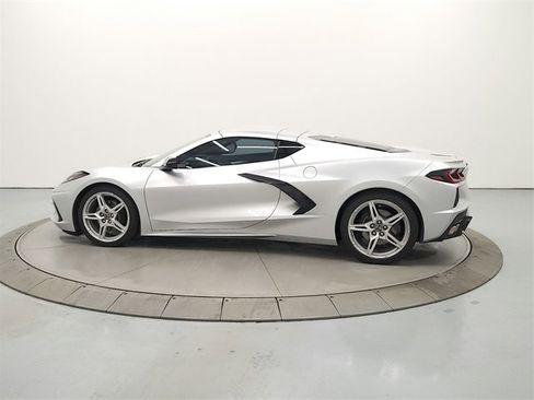 Used 2020 Chevrolet Corvette Stingray Preferred Cpe w/ 2LT Preferred Equipment Group image 4