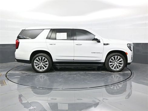 Used 2024 GMC Yukon Denali image 8