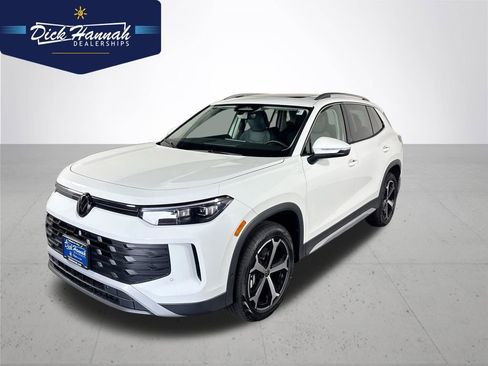 New 2026 Volkswagen Tiguan SE image 1