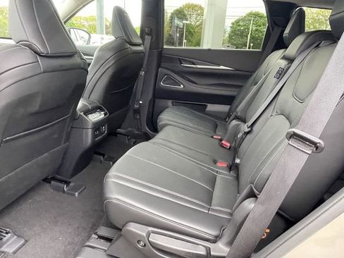 Certified 2025 INFINITI QX60 Sensory AWD/4WD image 11