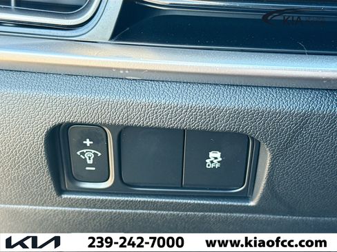 New 2026 Kia Sorento LX FWD image 33