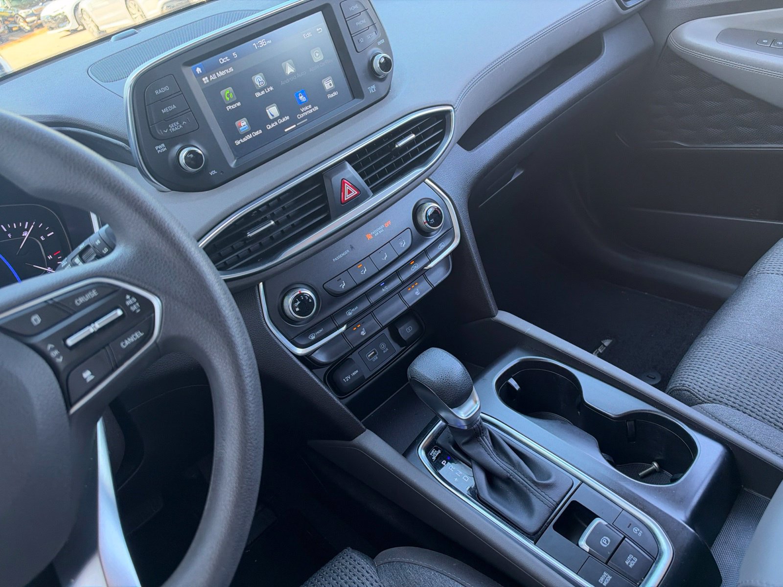 Used 2019 Hyundai Santa Fe SEL FWD image 19