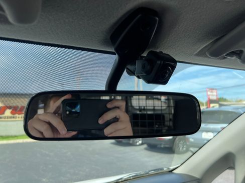 Used 2020 Nissan NV200 SV w/ Sliding Glass Door Package image 51