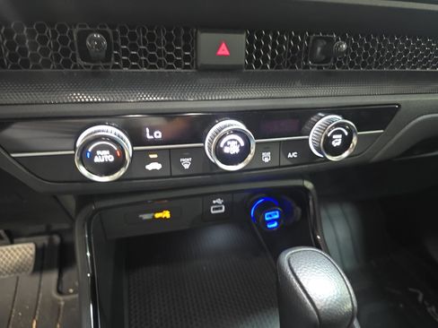 Used 2025 Honda CR-V LX image 21