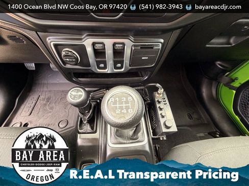 Used 2019 Jeep Wrangler Sport AWD/4WD image 18