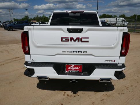 New 2026 GMC Sierra 1500 AT4 w/ AT4 Premium Package AWD/4WD image 7
