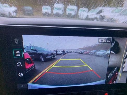 Used 2025 Kia Carnival SX Prestige image 33