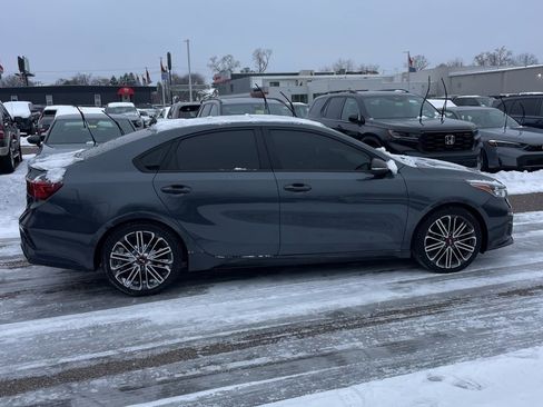 Used 2021 Kia Forte GT image 3