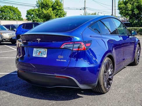 Used 2025 Tesla Model Y Performance AWD/4WD image 4