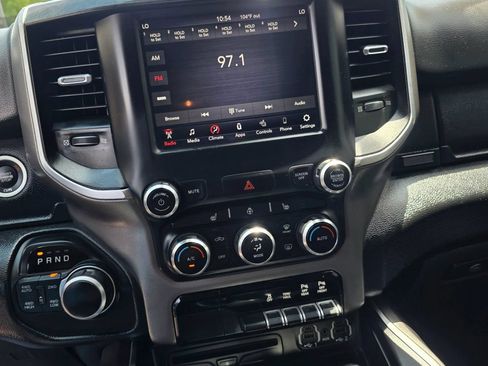 Used 2019 RAM 1500 Big Horn AWD/4WD image 19