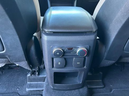 Used 2020 Ford Explorer XLT image 52