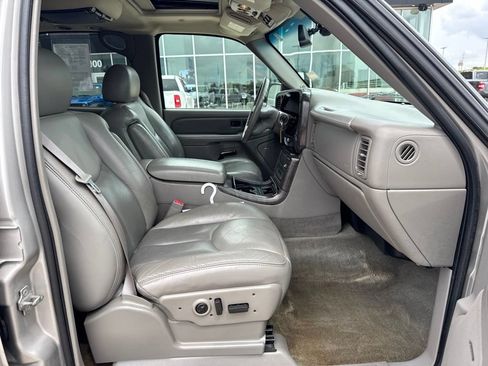 Used 2004 GMC Yukon Denali AWD/4WD image 26