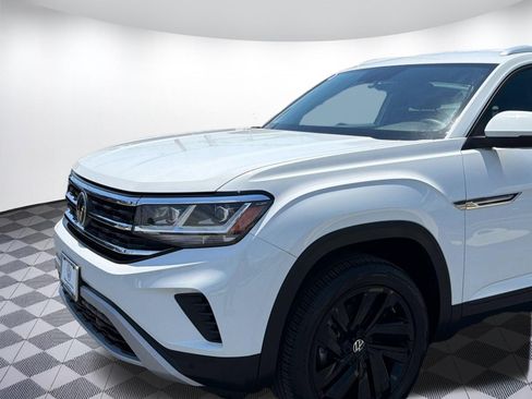 Certified 2023 Volkswagen Atlas Cross Sport SE w/ Black Wheel Package AWD/4WD image 24