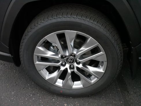 Certified 2025 Toyota RAV4 XLE Premium image 16