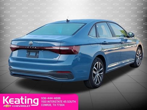 Used 2025 Volkswagen Jetta SE FWD image 6