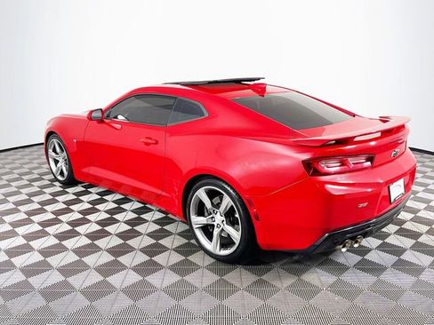 Used 2018 Chevrolet Camaro SS RWD image 6