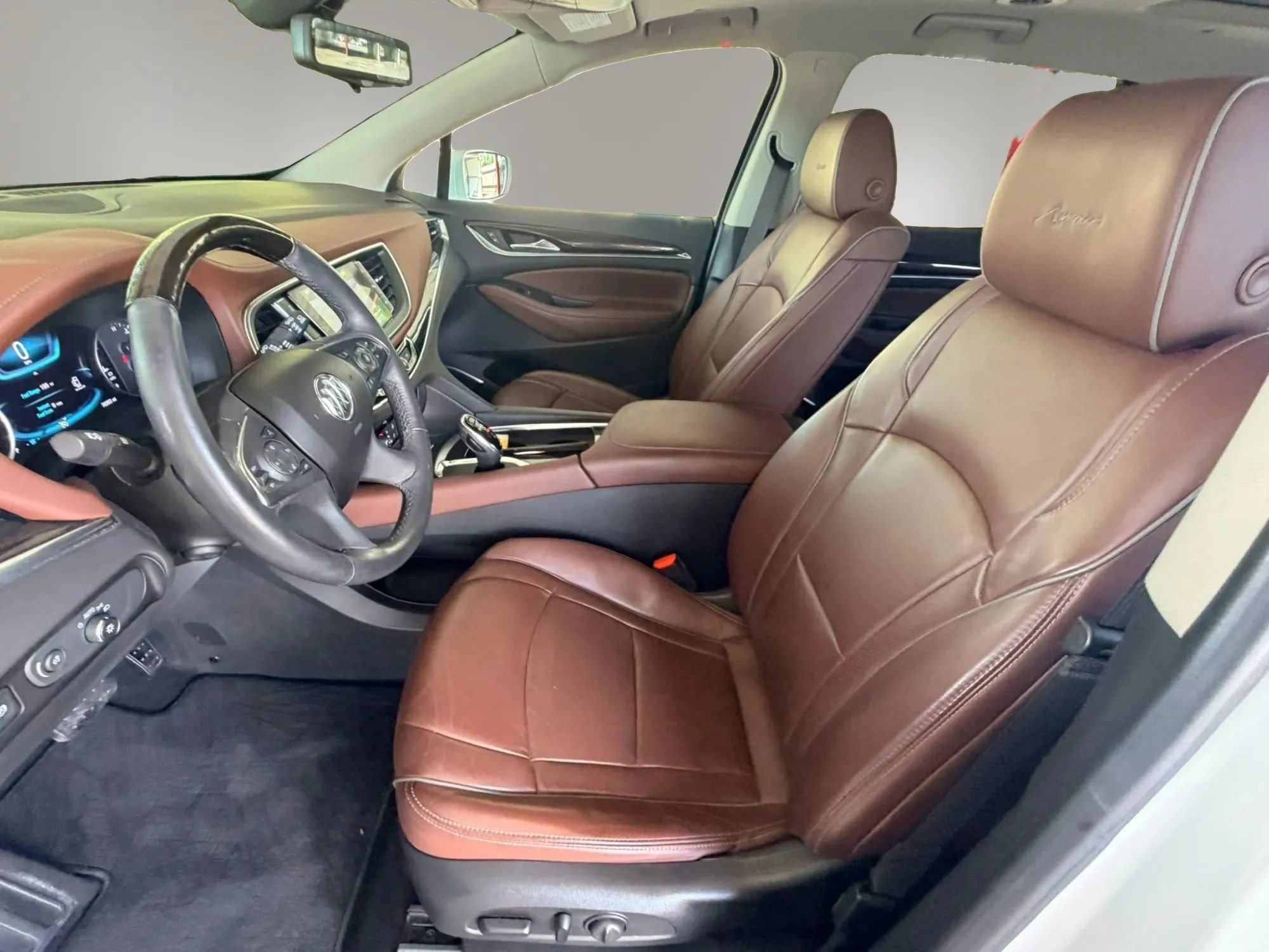 Used 2018 Buick Enclave Avenir w/ Avenir Technology Package FWD image 24