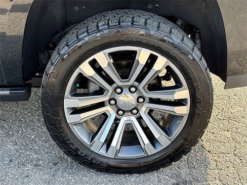 Used 2018 GMC Yukon XL Denali w/ Denali Ultimate Package image 14