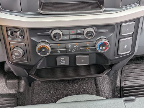 Used 2025 Ford F350 XL w/ XL Driver Assist Package AWD/4WD image 25
