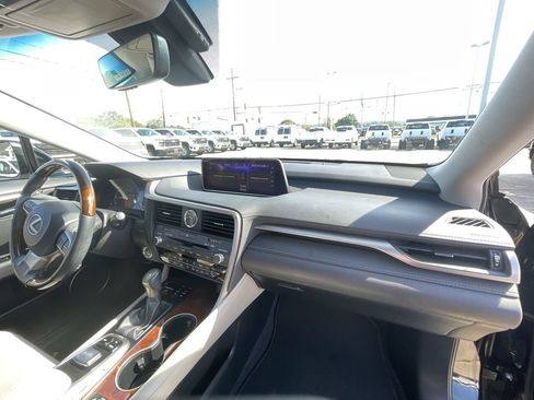 Used 2019 Lexus RX 350L FWD image 29