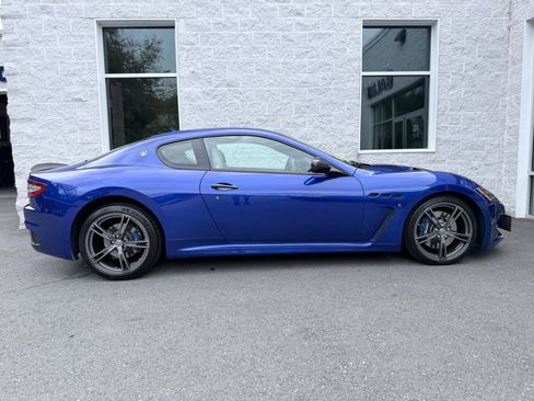 Used 2015 Maserati GranTurismo Sport RWD image 26