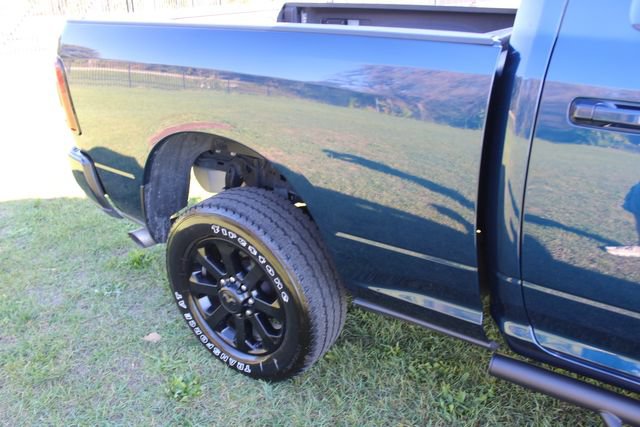 Used 2024 RAM 2500 Big Horn w/ Night Edition AWD/4WD image 8