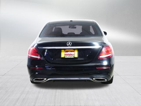 Used 2018 Mercedes-Benz E 300 4MATIC image 6