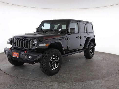 Used 2025 Jeep Wrangler Unlimited Rubicon AWD/4WD image 5