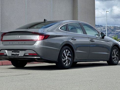 Used 2020 Hyundai Sonata Blue image 4