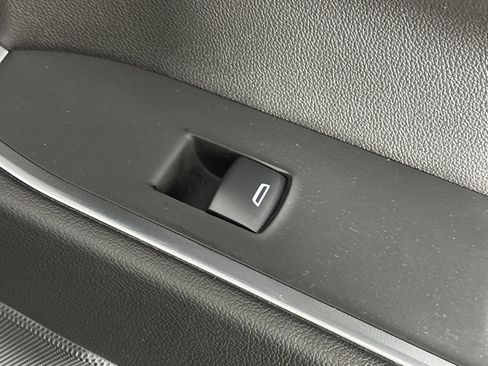 Used 2024 GMC Sierra 1500 Elevation w/ Elevation Premium Package image 40