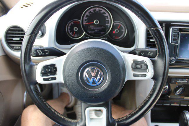 Used 2017 Volkswagen Beetle 1.8T S FWD image 19