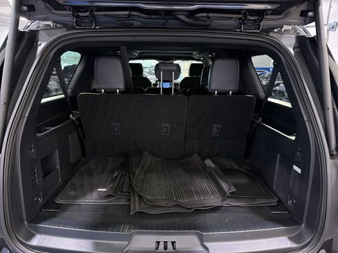 Used 2024 Ford Expedition Max Platinum AWD/4WD image 32