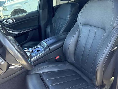 Used 2019 BMW X5 xDrive50i w/ M Sport Package AWD/4WD image 2