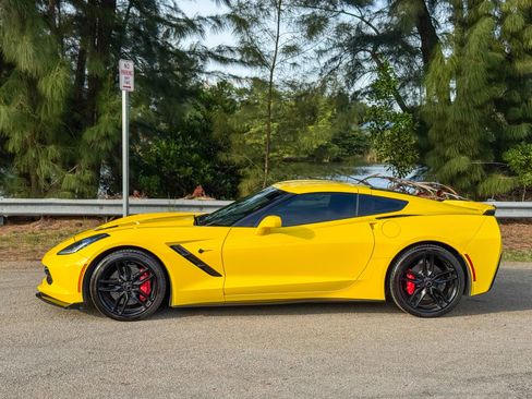 Used 2016 Chevrolet Corvette Stingray Coupe w/ 2LT Preferred Equipment Group image 3