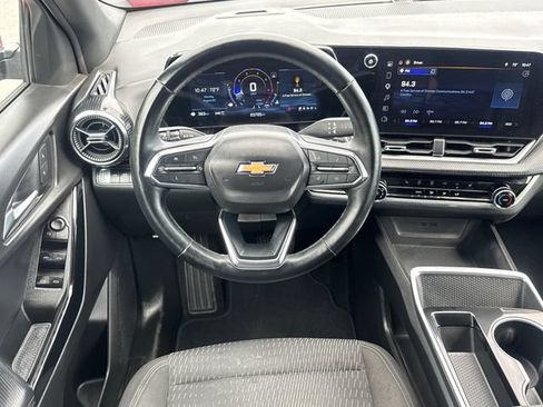 Used 2025 Chevrolet Equinox LT AWD/4WD image 26