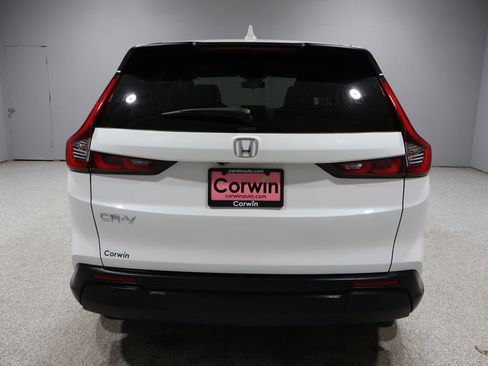 Used 2023 Honda CR-V EX image 3