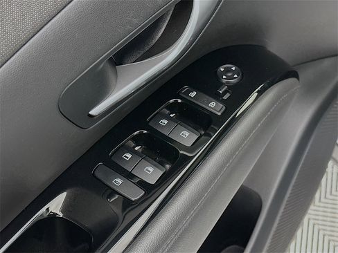 Used 2022 Hyundai Santa Cruz Limited w/ Winter Package image 23