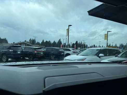 Used 2025 Toyota Tacoma TRD Off-Road image 18