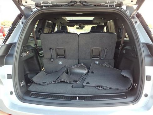 New 2025 Jeep Grand Cherokee L Limited w/ Luxury Tech Group II image 20