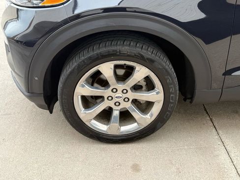 Used 2020 Ford Explorer Platinum w/ Premium Technology Package image 54