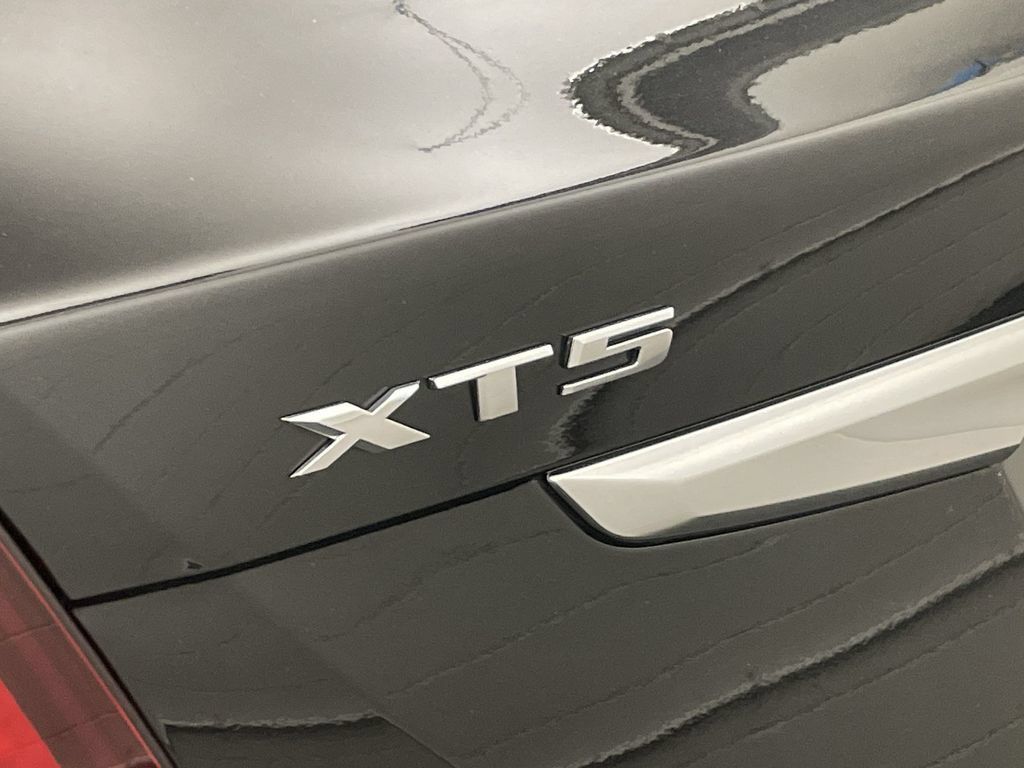 Used 2021 Cadillac XT5 Premium Luxury w/ LPO, Floor Liner Package FWD image 26