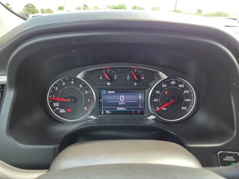 Used 2023 GMC Acadia SLE w/ Driver Convenience Package image 32