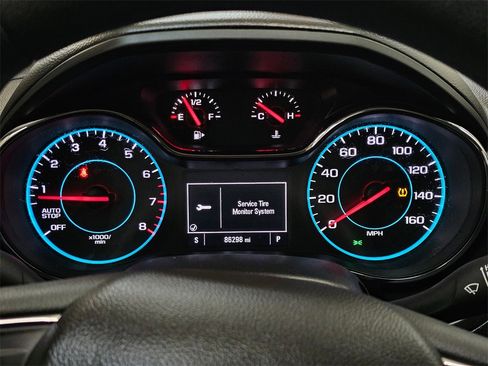 Used 2017 Chevrolet Cruze LT image 25