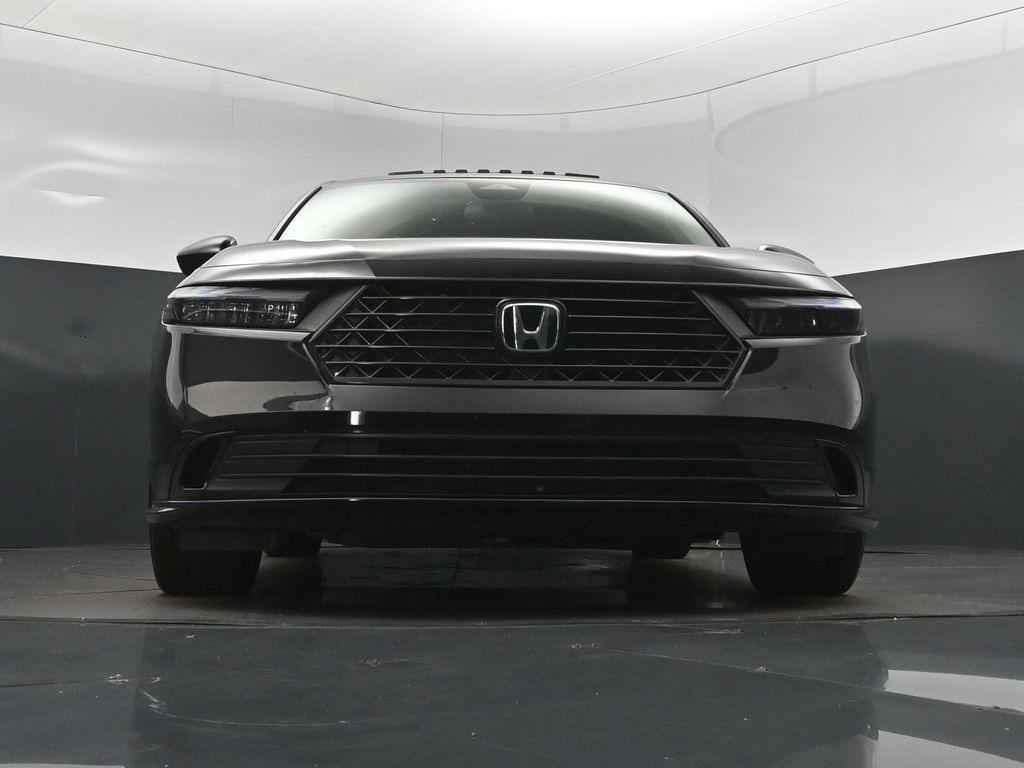 Used 2025 Honda Accord Sport image 45