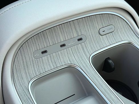 Certified 2026 Hyundai Palisade Calligraphy AWD/4WD image 16