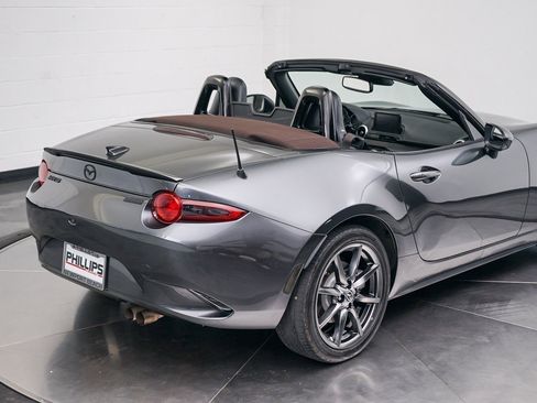 Used 2019 MAZDA MX-5 Miata Grand Touring image 19