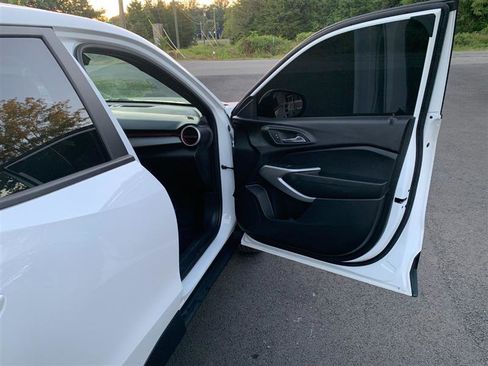 Used 2024 Chevrolet Trax RS w/ Driver Confidence Package image 35