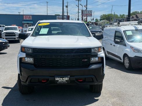 Used 2019 Chevrolet Silverado 1500 Custom Trail Boss AWD/4WD image 3