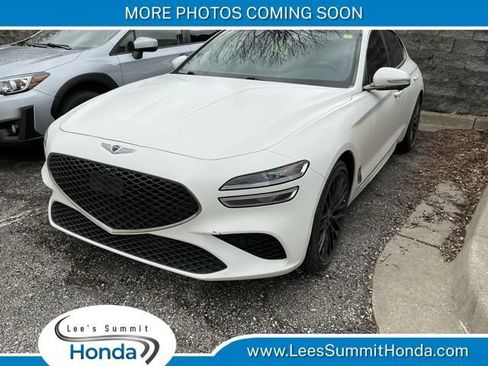 Used 2022 Genesis G70 3.3T Launch Edition image 1